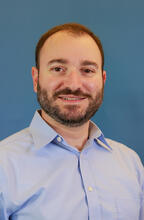 headshot of David Podradchik